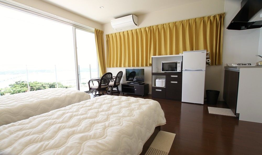 Hotel Ocean Hills Kouri Nakijin Zewnętrze zdjęcie
