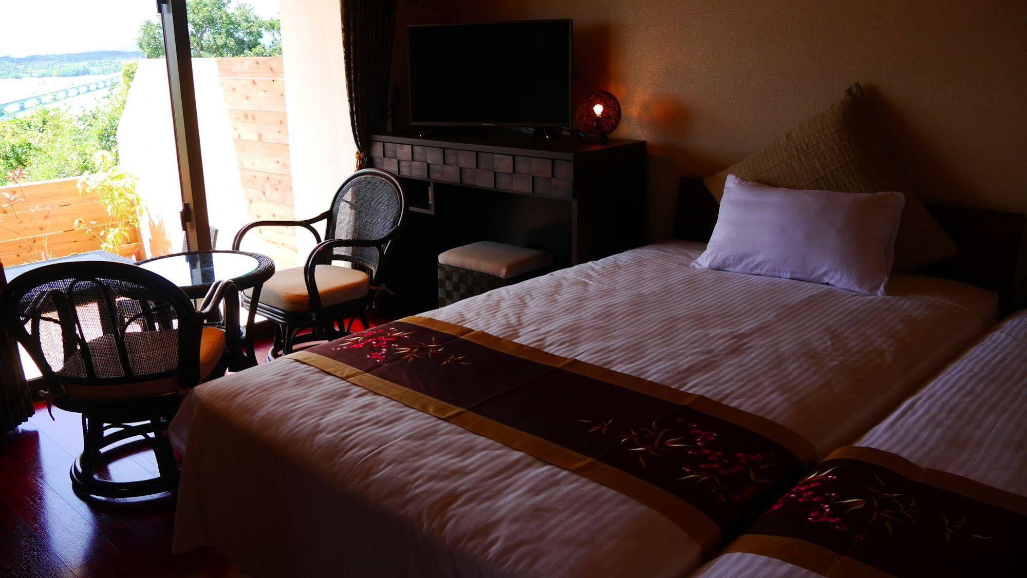 Hotel Ocean Hills Kouri Nakijin Zewnętrze zdjęcie